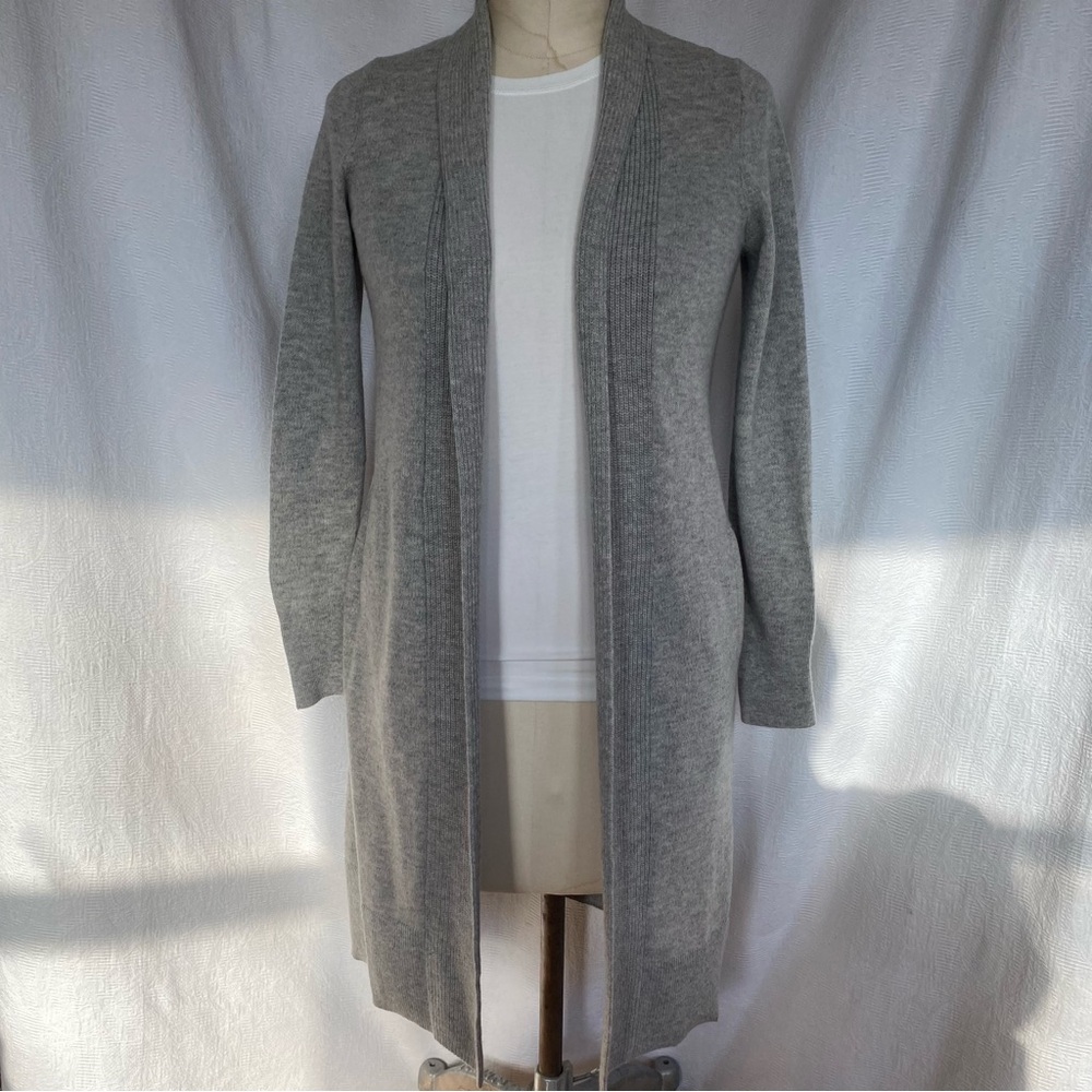 Banana Republic XS/S merino wool heather grey long open cardigan